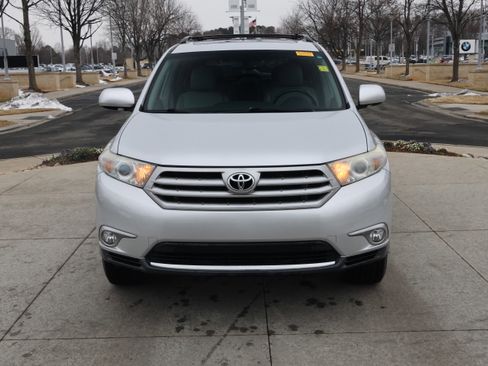 Used 2013 Toyota Highlander Limited image 3