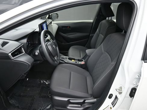 Certified 2025 Toyota Corolla LE image 18