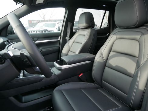 New 2026 GMC Terrain Elevation w/ Elevation Premium Package image 4