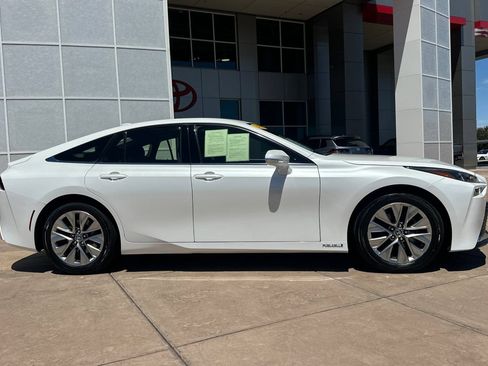 Certified 2021 Toyota Mirai w/ Advanced Technology Package RWD image 3