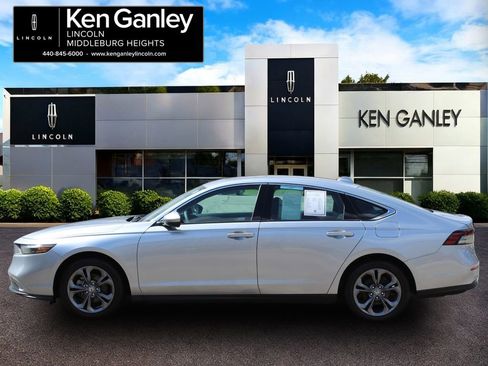 Used 2023 Honda Accord EX image 4