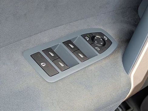 Certified 2023 BMW iX xDrive50 AWD/4WD image 12