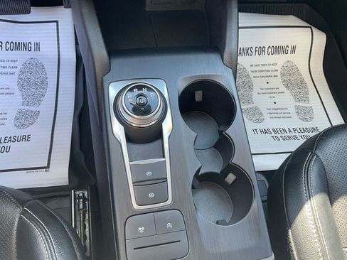 Certified 2022 Ford Escape SEL image 19