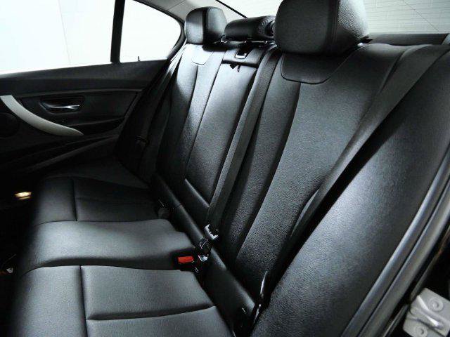 Used 2013 BMW 328i xDrive Sedan AWD/4WD image 23