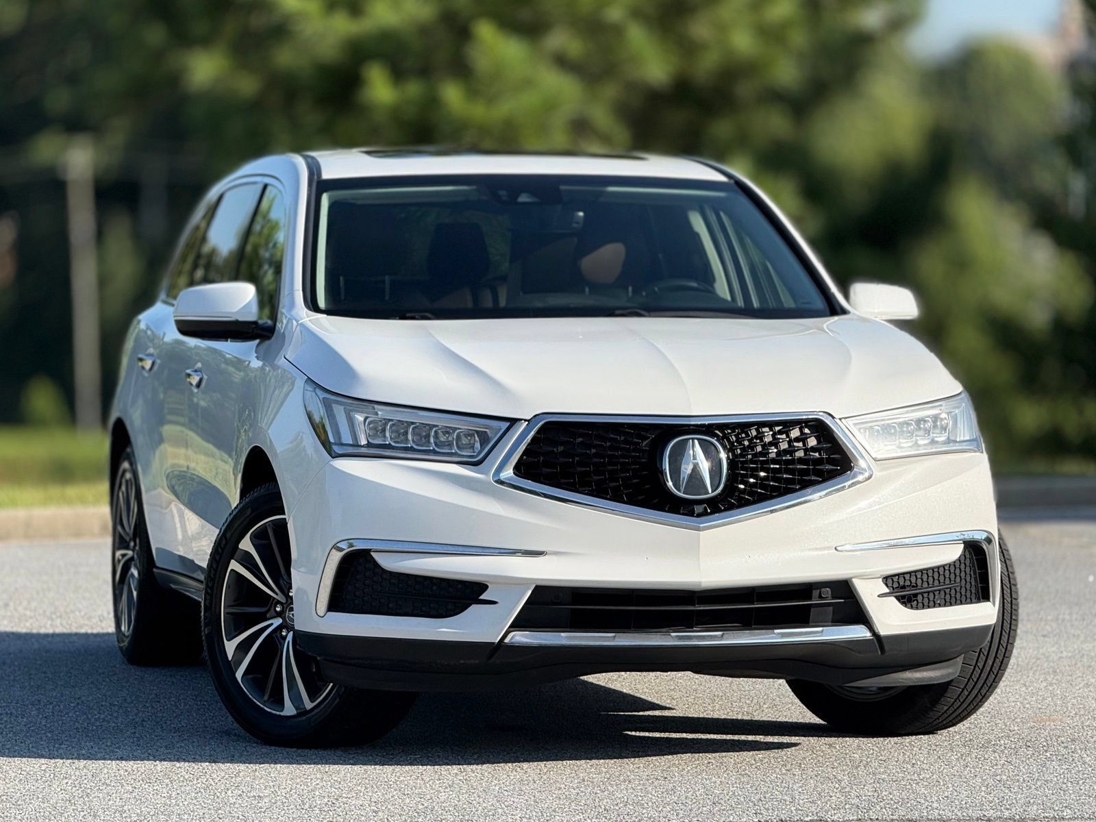 Used 2020 Acura MDX w/ Technology Package FWD image 3