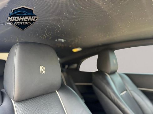 Used 2016 Rolls-Royce Wraith RWD image 18