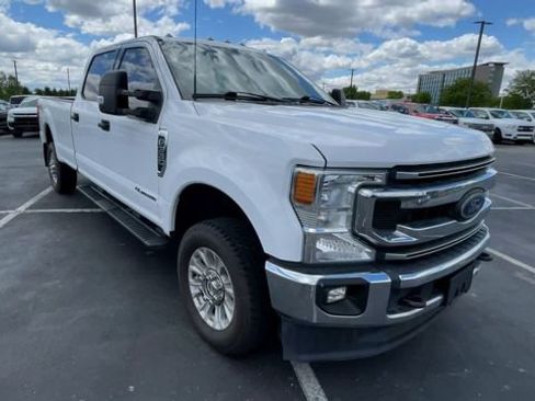 Used 2022 Ford F350 XLT w/ XLT Value Package AWD/4WD image 4