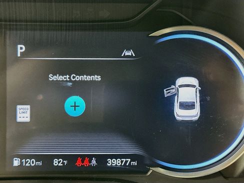 Used 2025 Genesis G70 2.5T RWD image 19