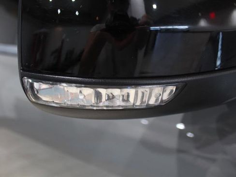Used 2022 Dodge Durango R/T w/ Blacktop Package AWD/4WD image 16