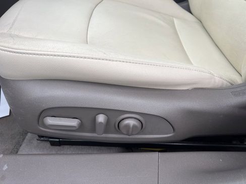 Used 2019 Chevrolet Malibu LT w/ Leather Package image 21