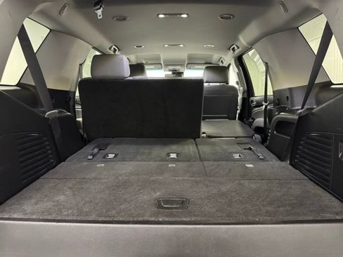 Used 2019 Chevrolet Tahoe LT w/ RST Edition AWD/4WD image 39