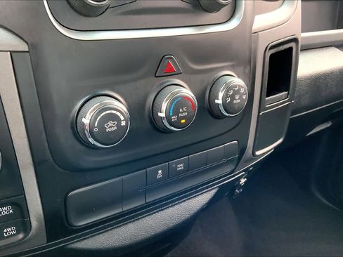 Used 2018 RAM 1500 Express w/ Black Ram 1500 Express Group image 33