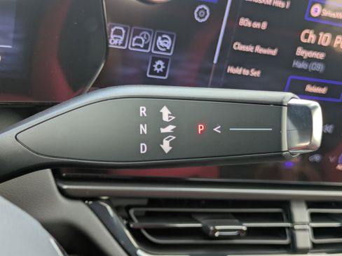 New 2026 Chevrolet Equinox EV RS image 20