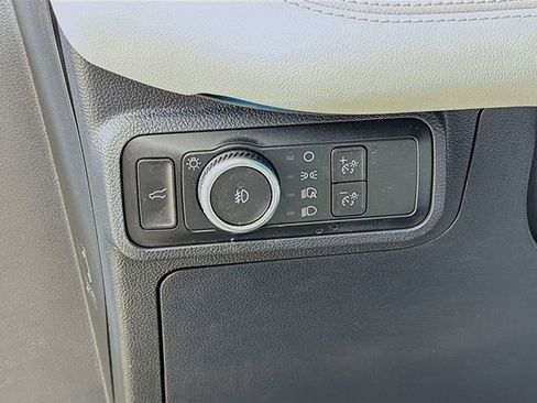 Used 2025 Ford Explorer Platinum w/ Ultimate Package AWD/4WD image 36