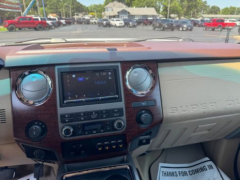 Used 2012 Ford F250 King Ranch w/ King Ranch w/Chrome Pkg image 14