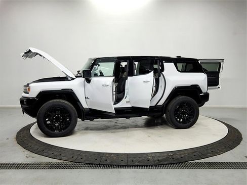 New 2026 GMC Hummer EV SUV image 12