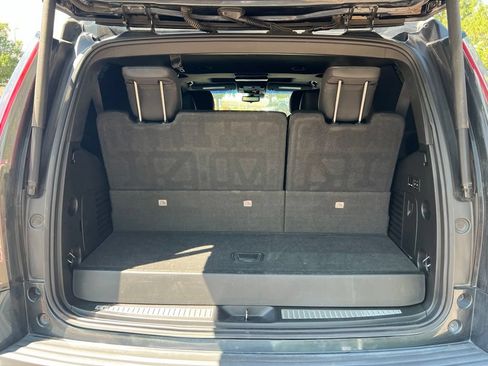 Used 2020 Cadillac Escalade Platinum AWD/4WD image 23