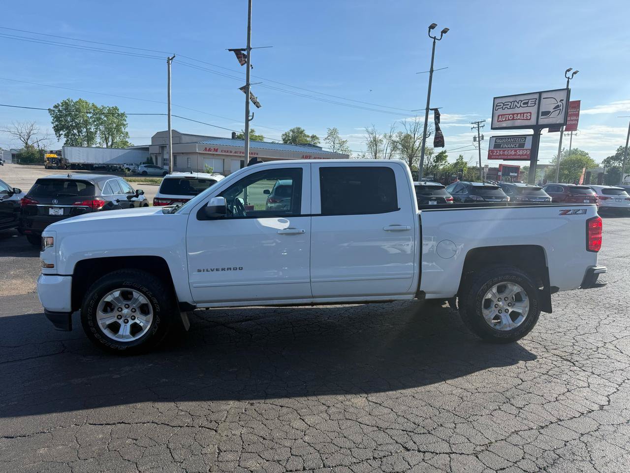 Used 2018 Chevrolet Silverado 1500 LT w/ All Star Edition AWD/4WD image 4
