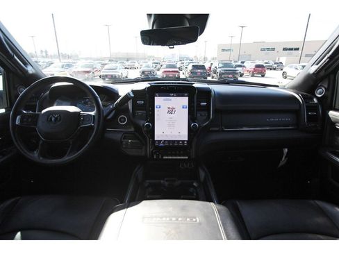 Used 2024 RAM 3500 Limited image 12