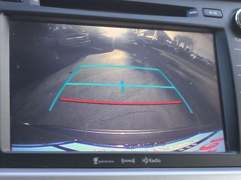 Used 2019 Toyota Highlander Plus image 21