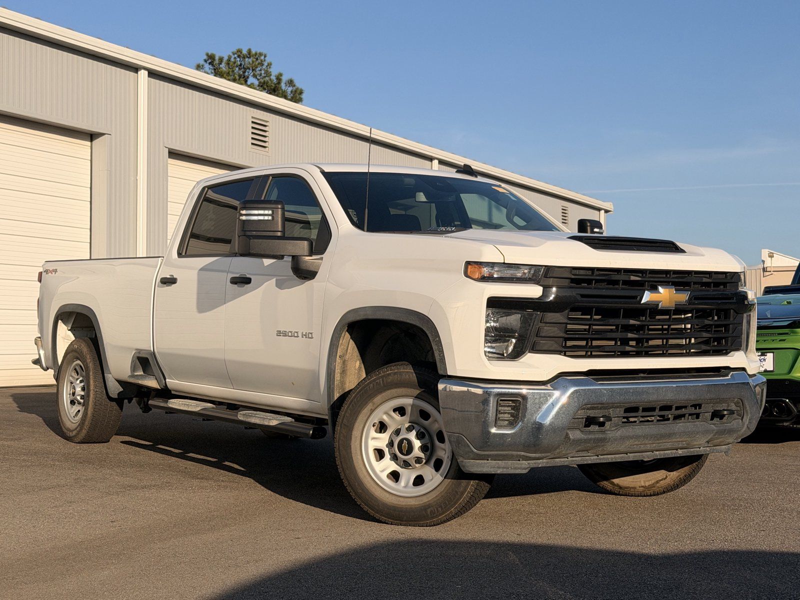 Used 2025 Chevrolet Silverado 2500 W/T w/ WT Convenience Package AWD/4WD image 2