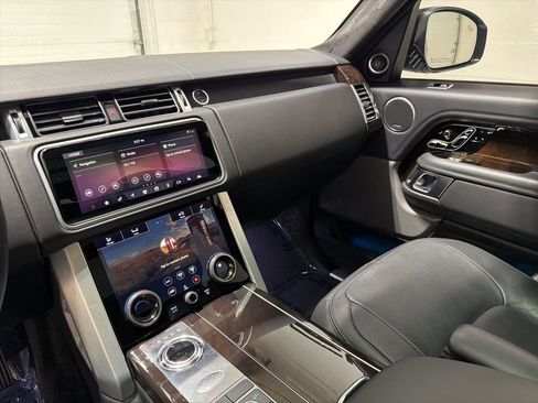 Used 2018 Land Rover Range Rover Supercharged image 15