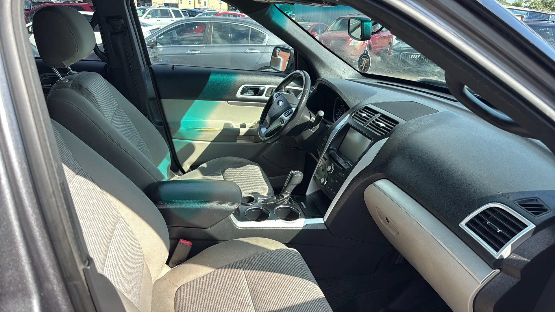 Used 2014 Ford Explorer XLT w/ Equipment Group 201A FWD image 37