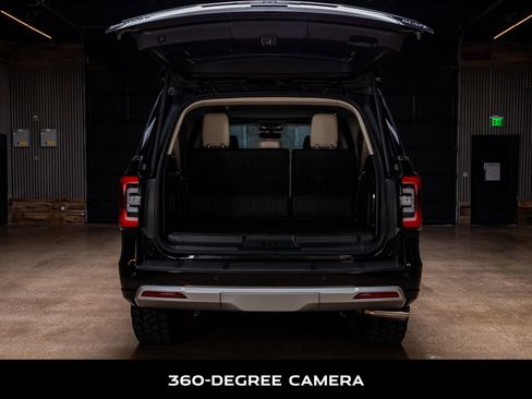 Used 2024 Ford Expedition Max Platinum image 9