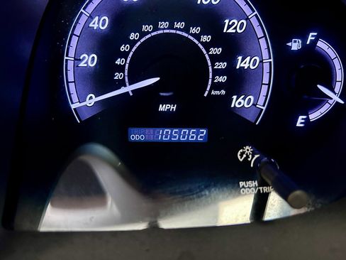 Used 2011 Toyota Avalon FWD image 20