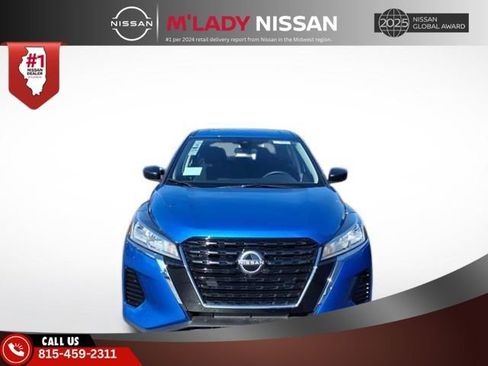 New 2025 Nissan Kicks Play S image 2