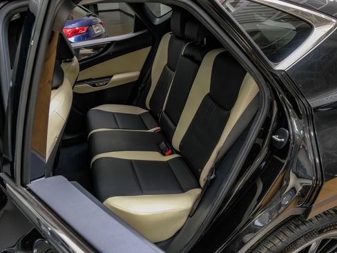 Used 2024 Lexus NX 250 FWD image 41