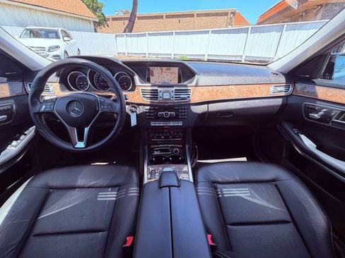 Used 2014 Mercedes-Benz E 350 Sedan w/ Premium 1 Package image 21