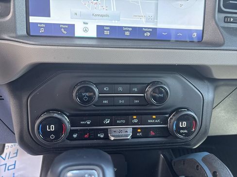 Used 2024 Ford Bronco Wildtrak AWD/4WD image 16