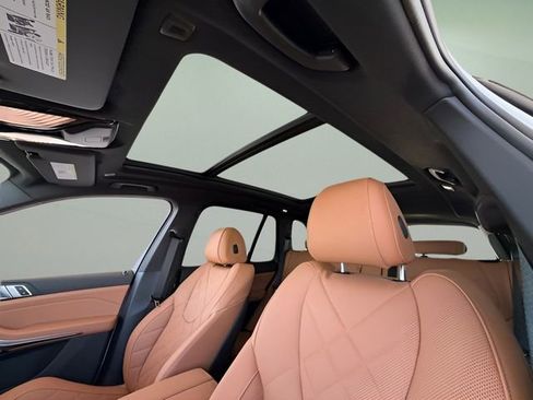 New 2026 BMW X5 xDrive40i w/ Premium Package image 17