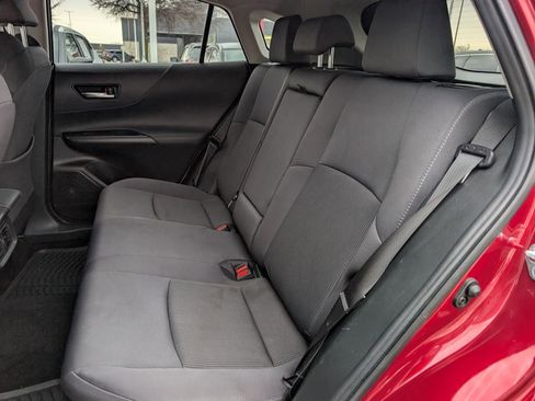 Used 2022 Toyota Venza LE image 26