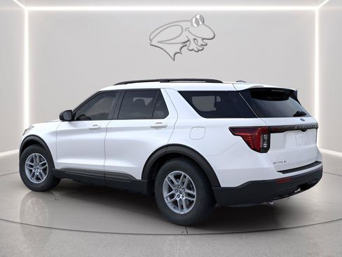 New 2026 Ford Explorer Active AWD/4WD image 4