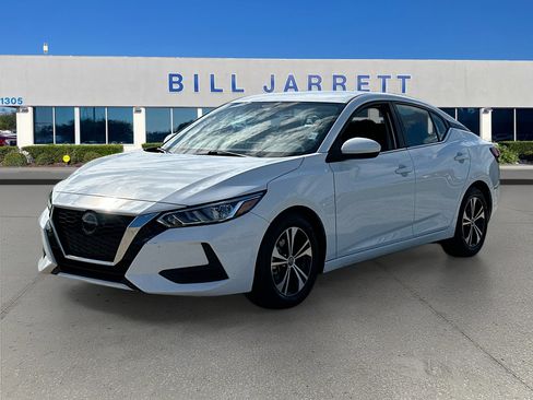 Used 2023 Nissan Sentra SV image 3