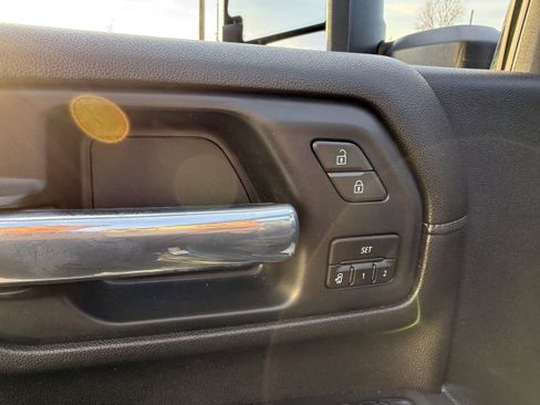 Used 2021 GMC Sierra 2500 Denali w/ Denali Ultimate Package image 14