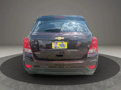 Used 2020 Chevrolet Trax LS w/ Tint and Cruise Package FWD image 3