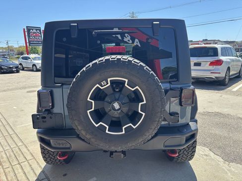 Used 2015 Jeep Wrangler Unlimited Rubicon AWD/4WD image 48