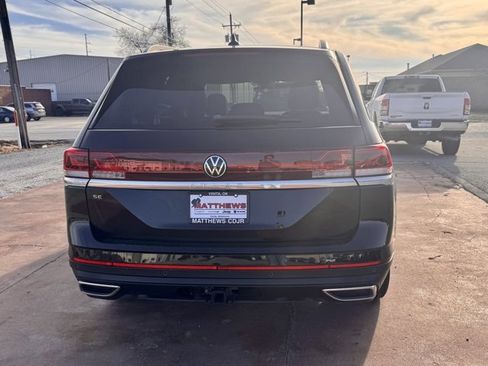 Used 2024 Volkswagen Atlas SE image 6