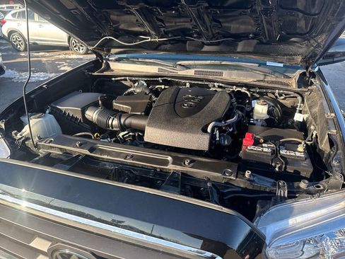 Used 2023 Toyota Tacoma 4x4 Double Cab image 41