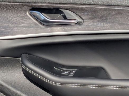 New 2025 Jeep Grand Cherokee Limited image 37