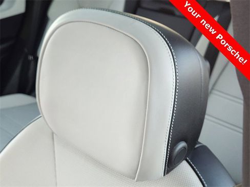 Used 2024 Porsche Cayenne image 10