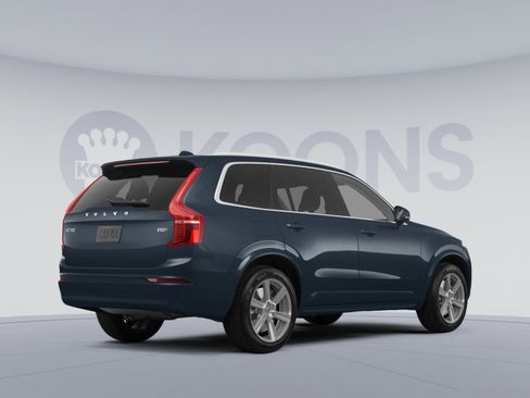 Used 2024 Volvo XC90 B5 Core w/ Protection Package Premier AWD/4WD image 4