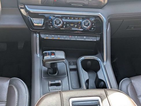 Used 2022 GMC Sierra 1500 Denali w/ Denali Reserve Package RWD image 18