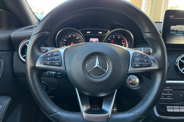Used 2018 Mercedes-Benz CLA 250 image 27