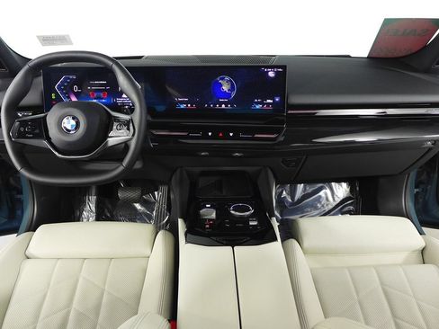 Certified 2024 BMW 530i w/ Premium Package RWD image 25