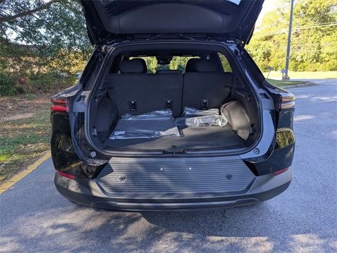 New 2026 Chevrolet Equinox EV LT image 28