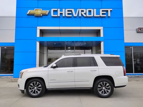 Used 2016 GMC Yukon Denali w/ Open Road Package AWD/4WD image 31